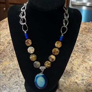 Elegant Blue and Brown Pendant Necklace